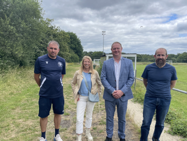 SW Rail visit Chessington FC 